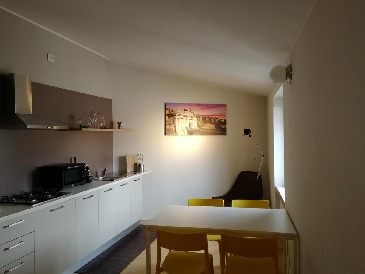 Antico Ducato Bed & Breakfast Bergamo Bagian luar foto